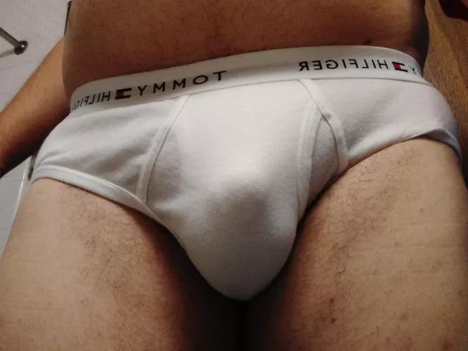 Let's chat and admire each other's bulges. by LacanianClock