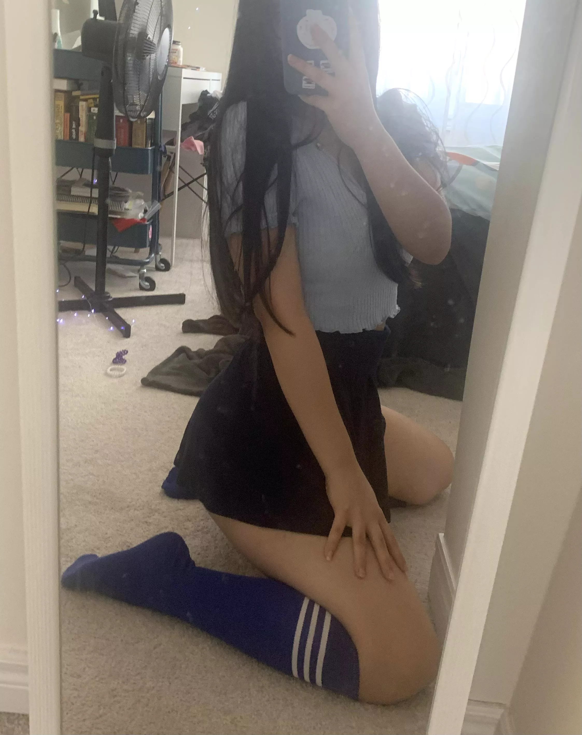 Waiting for you to come snuggle💕 posted by skoggyy