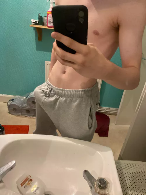 Who want to help me out by OkConversation5569