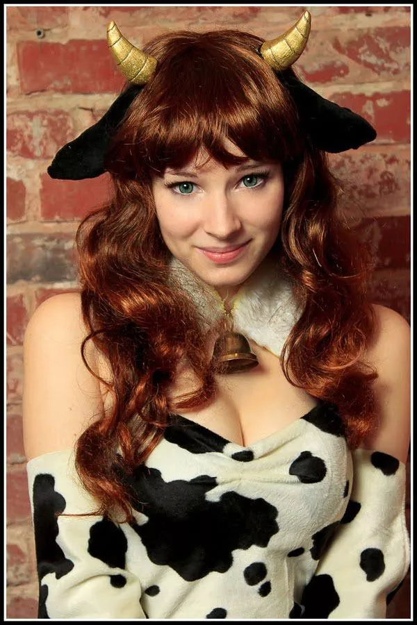 Adorable hucow posted by very_good_user_name