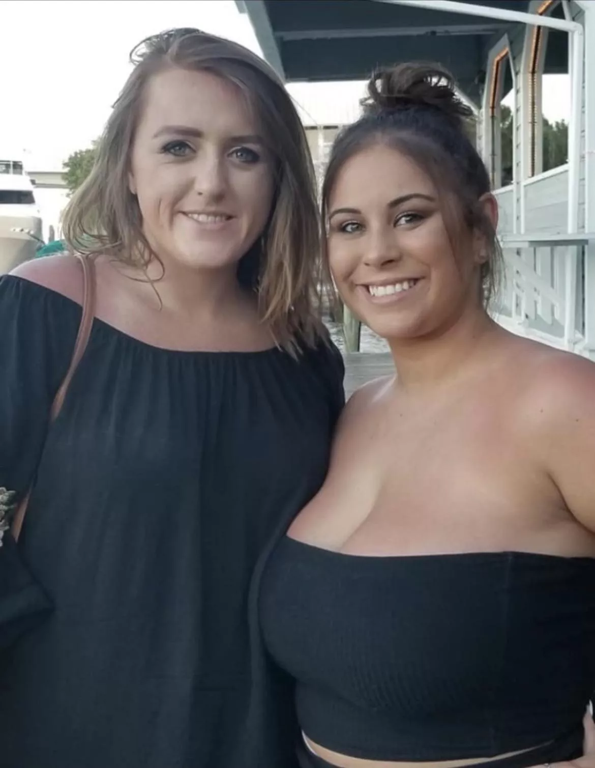 Can see the envy in her friend’s eyes posted by MCC612