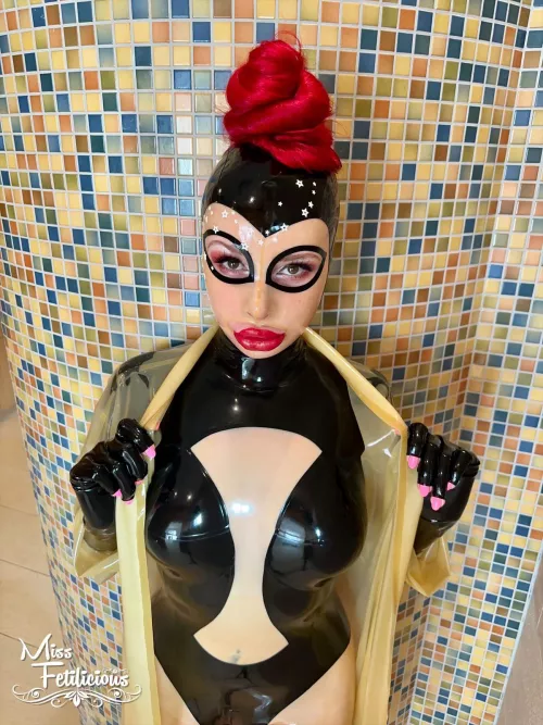 How do you like to spend your Sunday? Maybe watching some films? 😏 Maybe my films? 😜💦 by Miss_Fetilicious