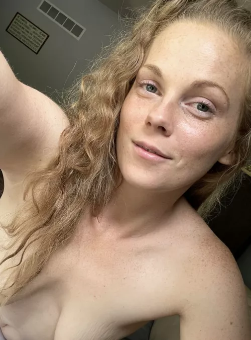 Milf looking for a proper dilf by Amputeelove