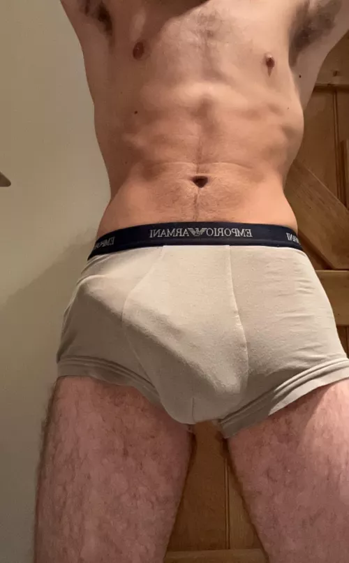 My 20yo bulge is throbbing by R3dd1tDude
