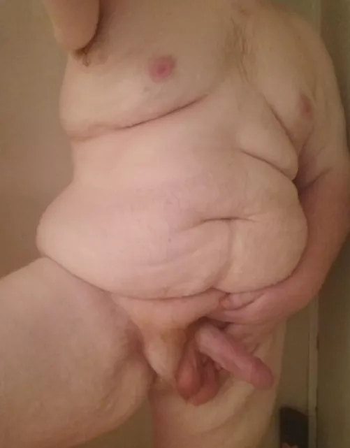 Showering alone is never fun, I need someone to come join me 😜 by southernging420