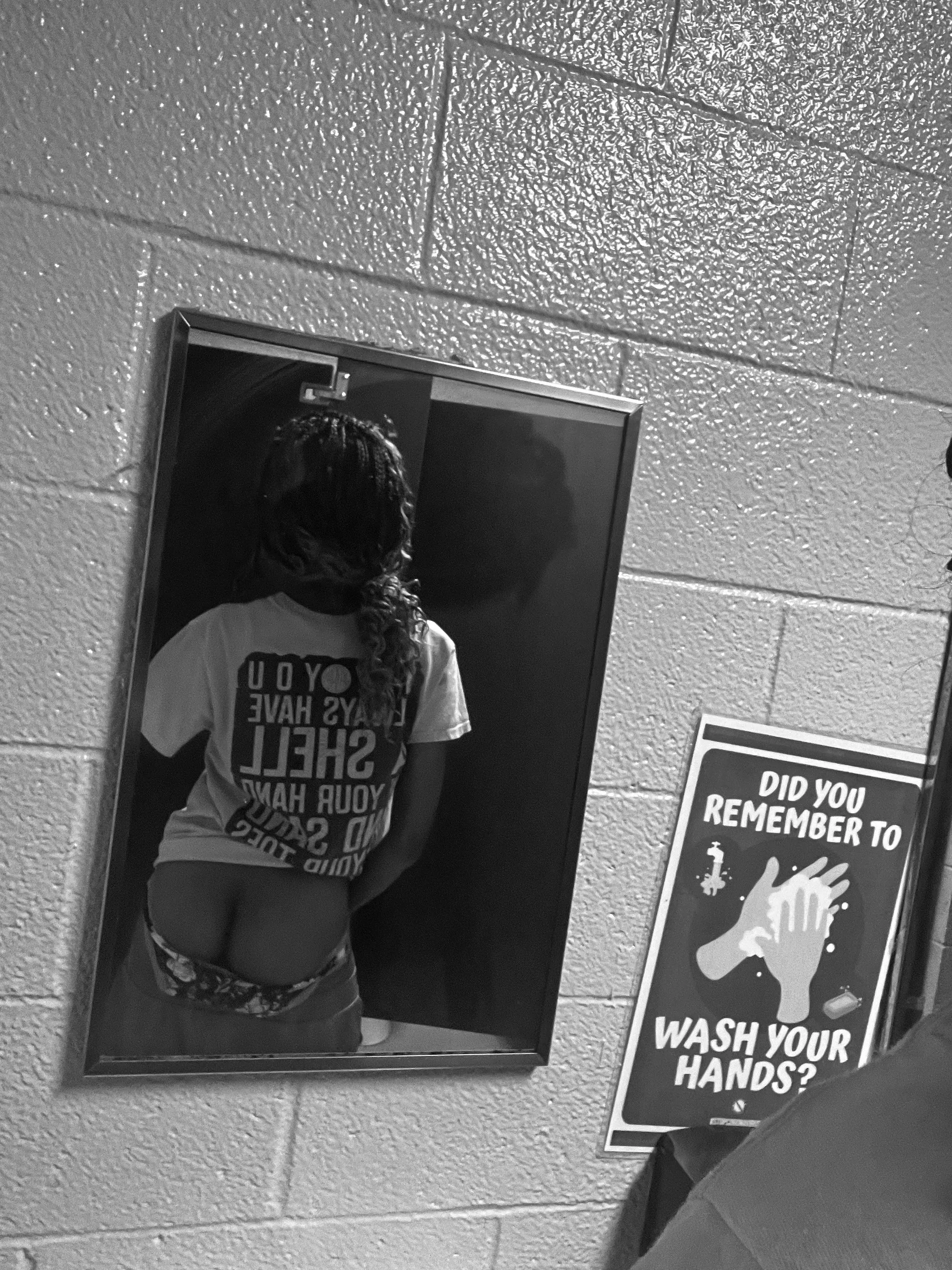 Already showing my ass at work 🍑 posted by tabbykat953