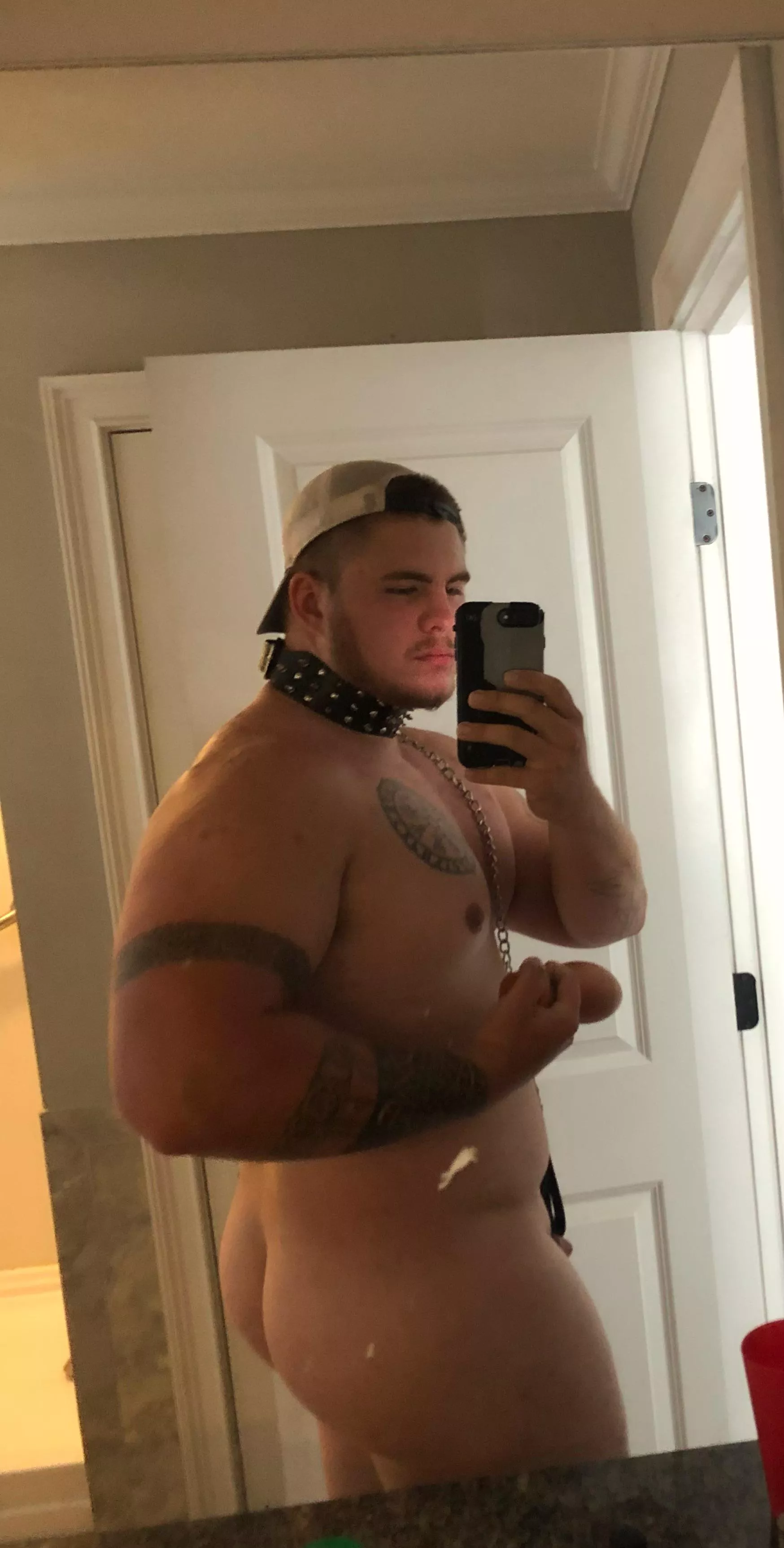 Any love for 6’4 300 lb power bottom?! posted by RoomTempDog