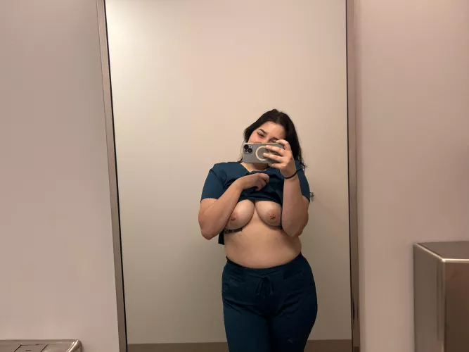 Bathroom break by thegirlnextdoor55