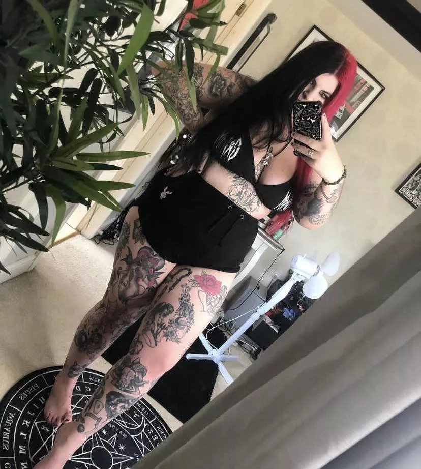 Can I be your new mommy ❤️ posted by MistressAlexmess