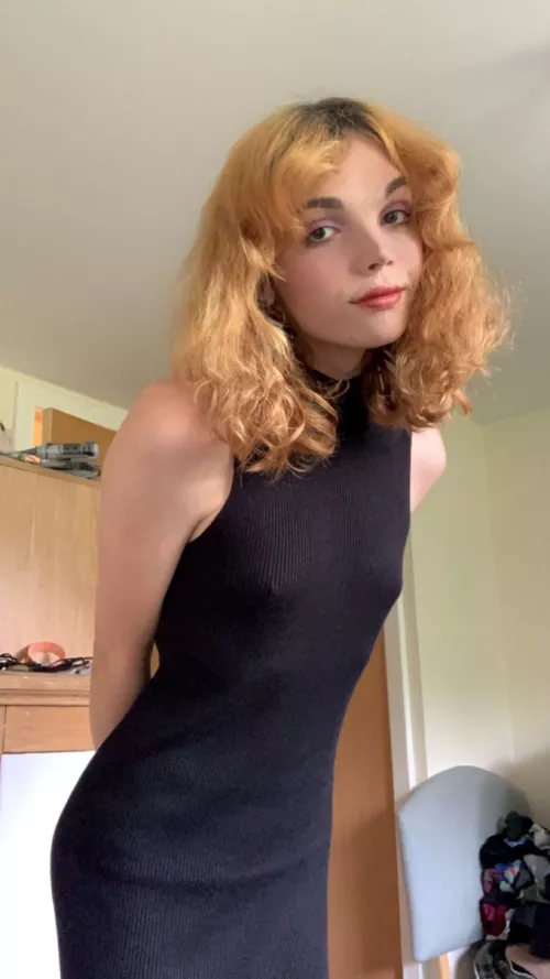 Do i look cute? by Angele_mhr