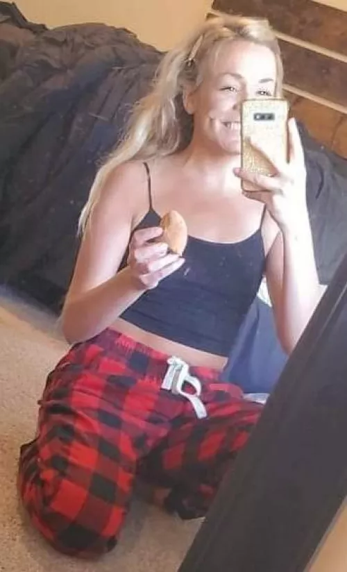 Happy Sunday everyone by FreeUseTinySarah