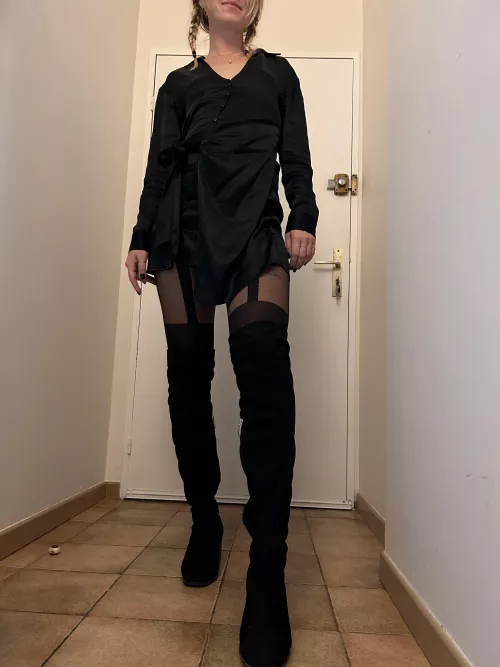 How do you feel about an all black outfit by Teacher_Sophia