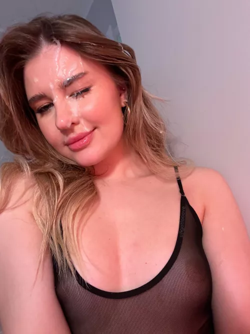 I love feeling warm creamy cum all over my face by igotlooove