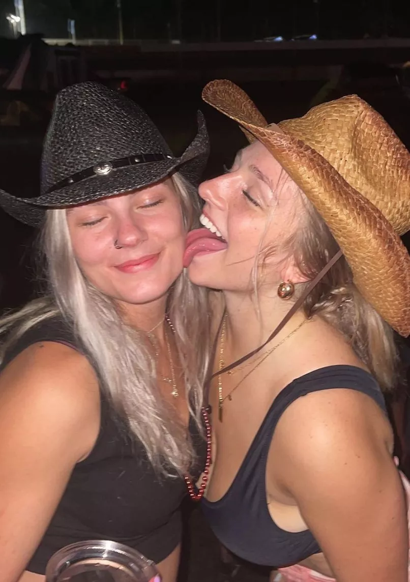 Just a little lick posted by twowinemoms