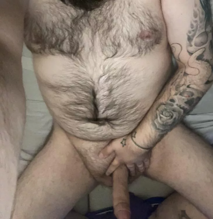 Just a thicc hairy dude looking for a thicc lady posted by TheMVP94