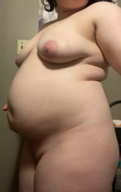 My back rolls are coming in nicely by Growinboi