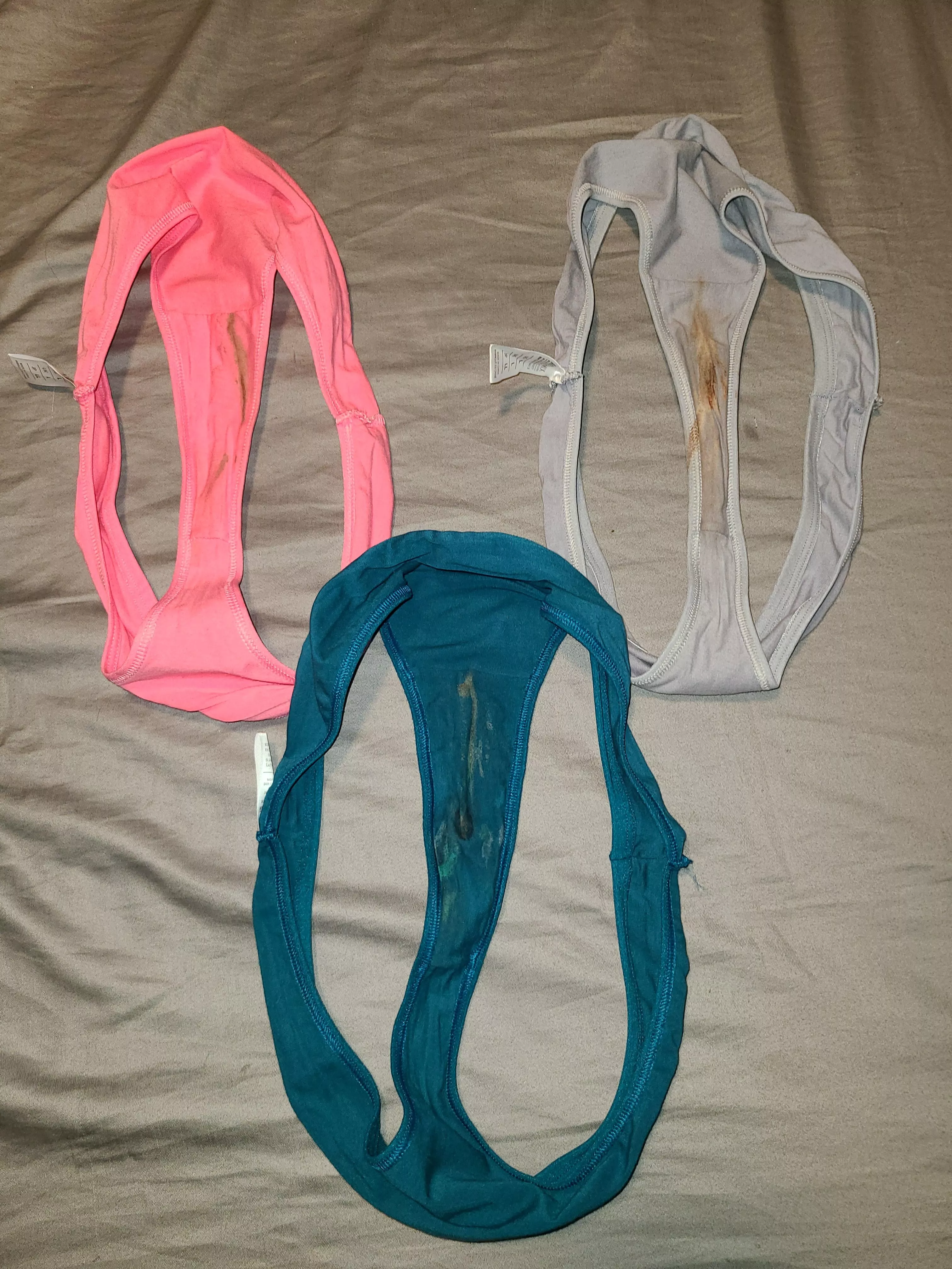 Weekend thongs, equal a happy kitty! posted by drummer3088