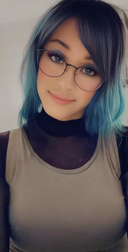 Who should I do a sexy cosplay as?😘 by BellaCDxox