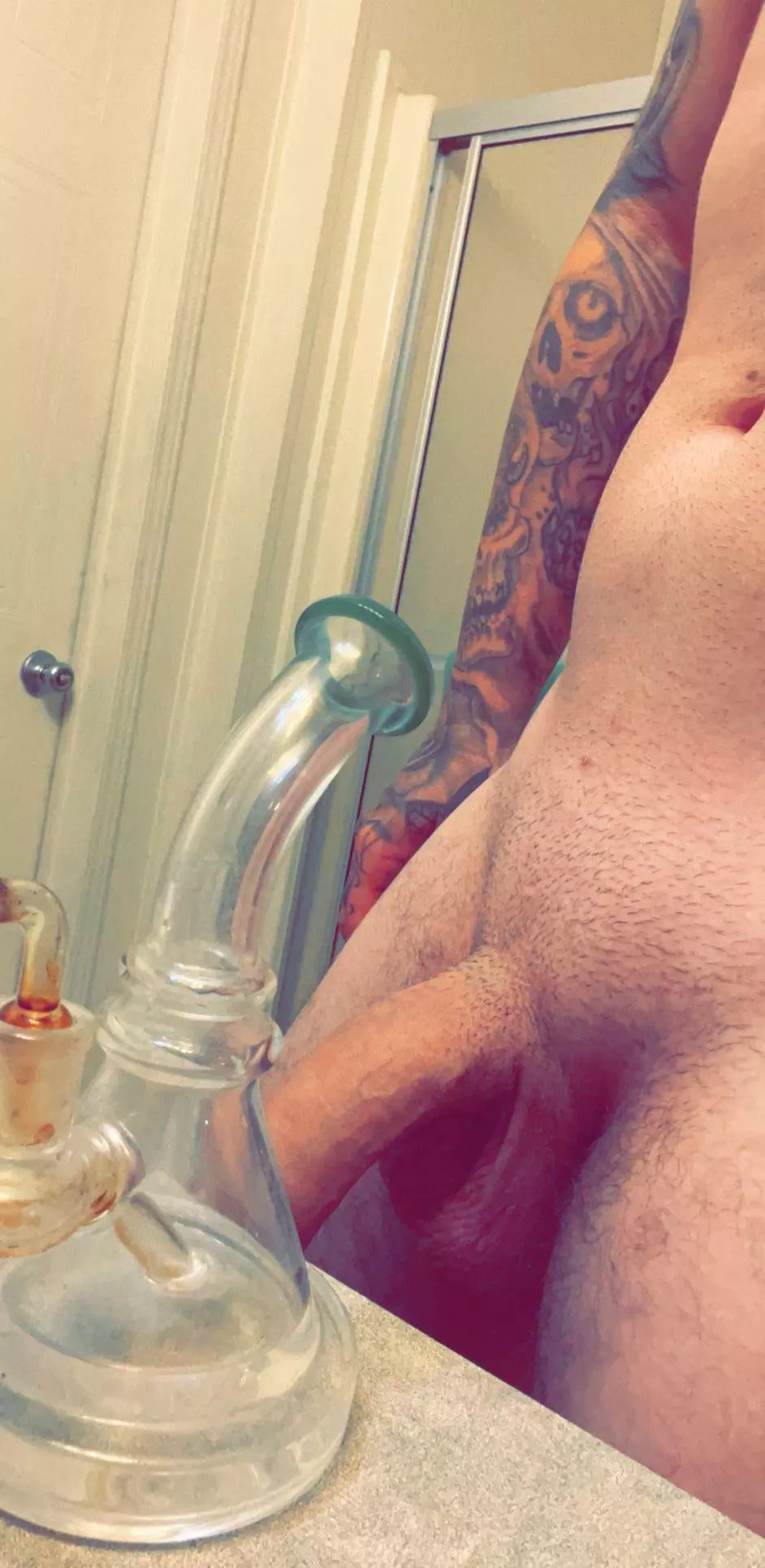 After work s[M]oke sesh posted by ThatInkedguy88