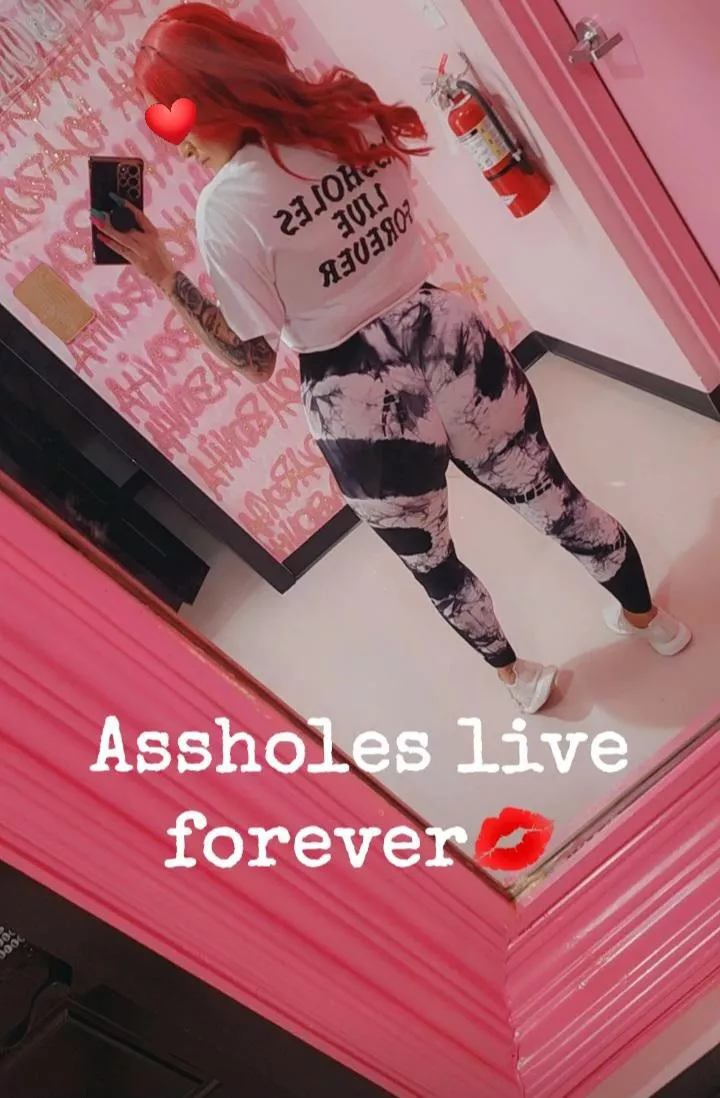 ALF at work posted by MAzing23