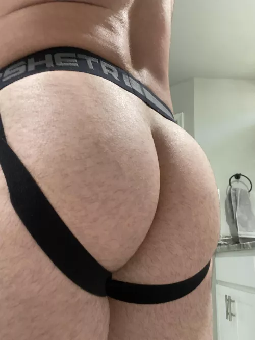 Am I wearing this right? by Jessemasters_69