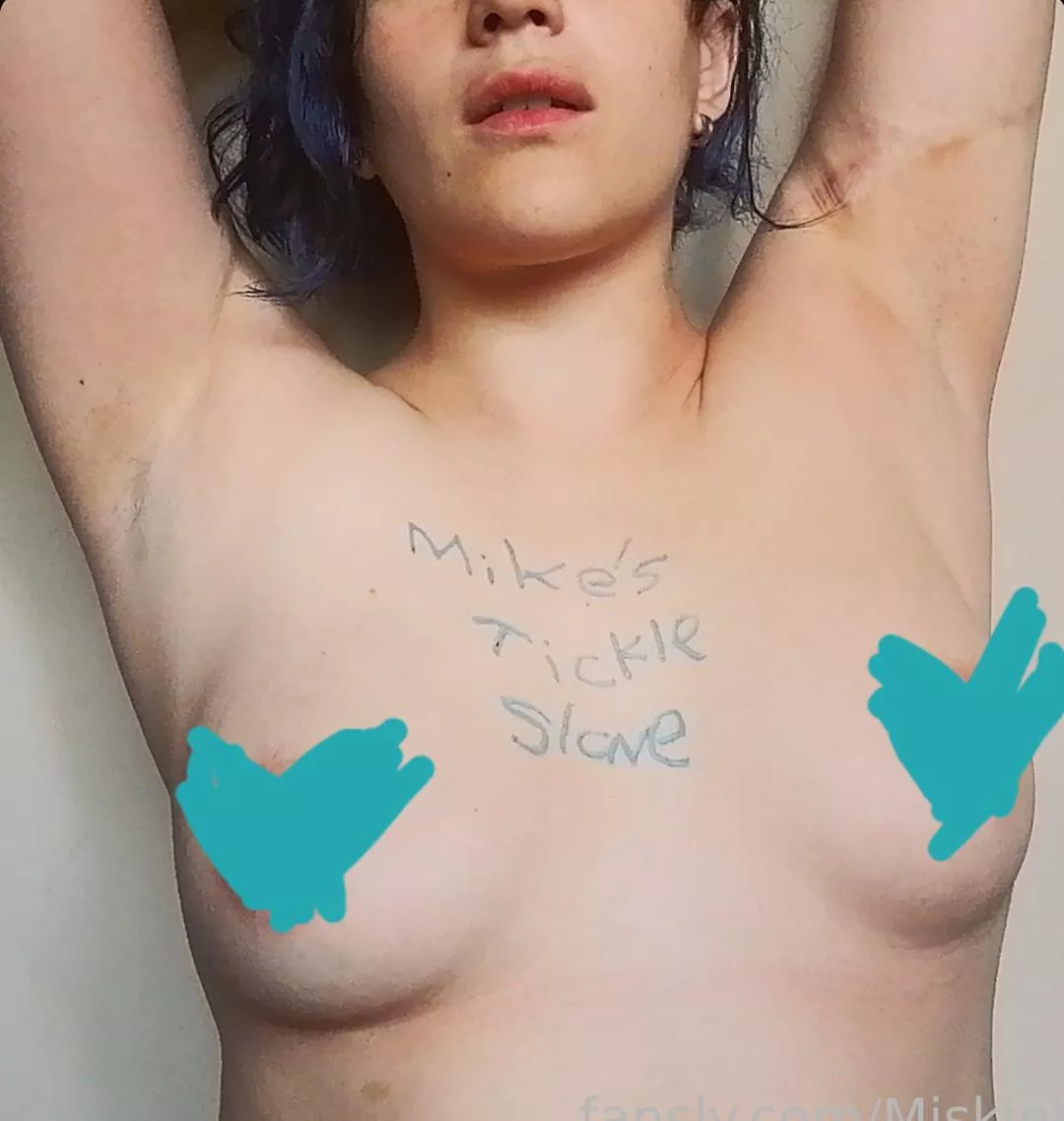 An example of the type of custom fansigns I offer subscribers 💕 posted by PotatoRadioactive