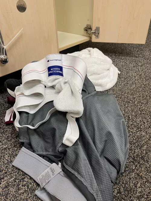 Champion Jockstrap at the gym this AM by newarkewr