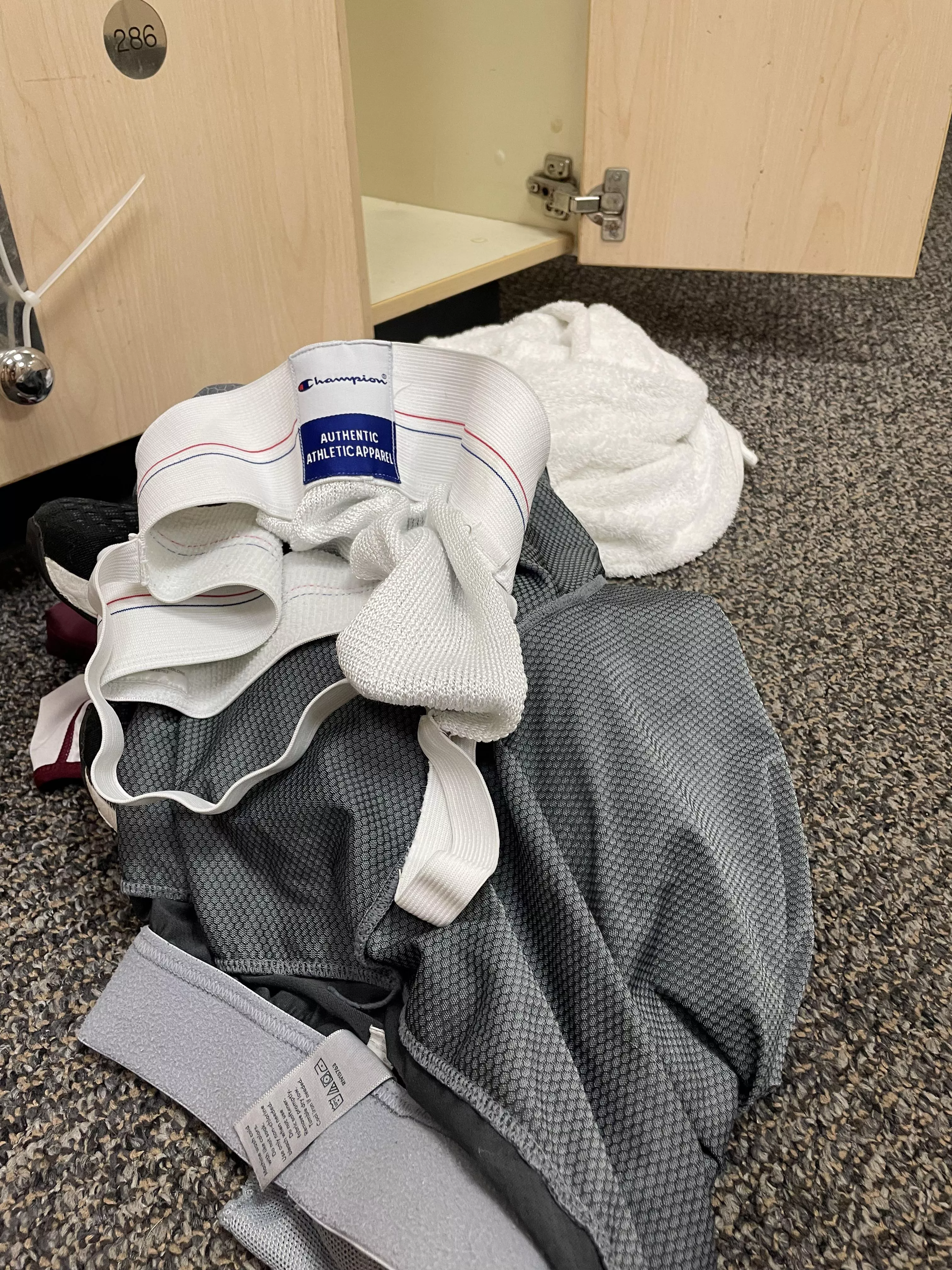 Champion Jockstrap at the gym this AM posted by newarkewr