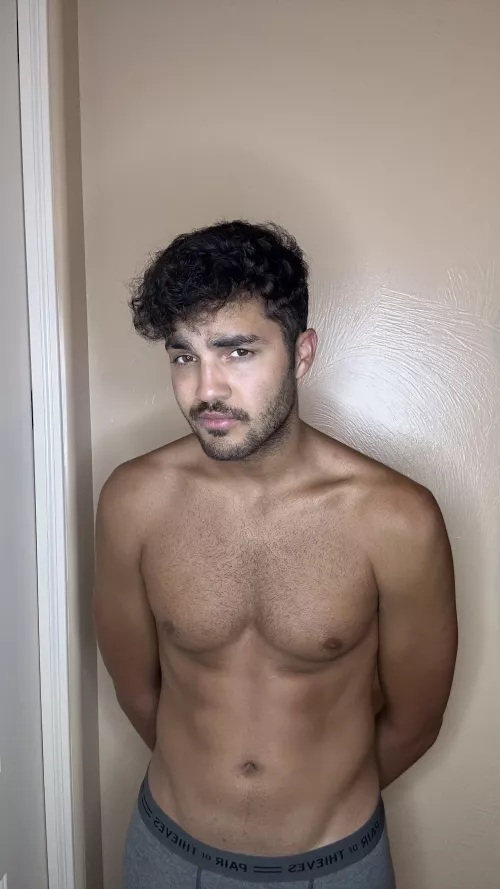 Fresh new tan😉 by smithmyth123