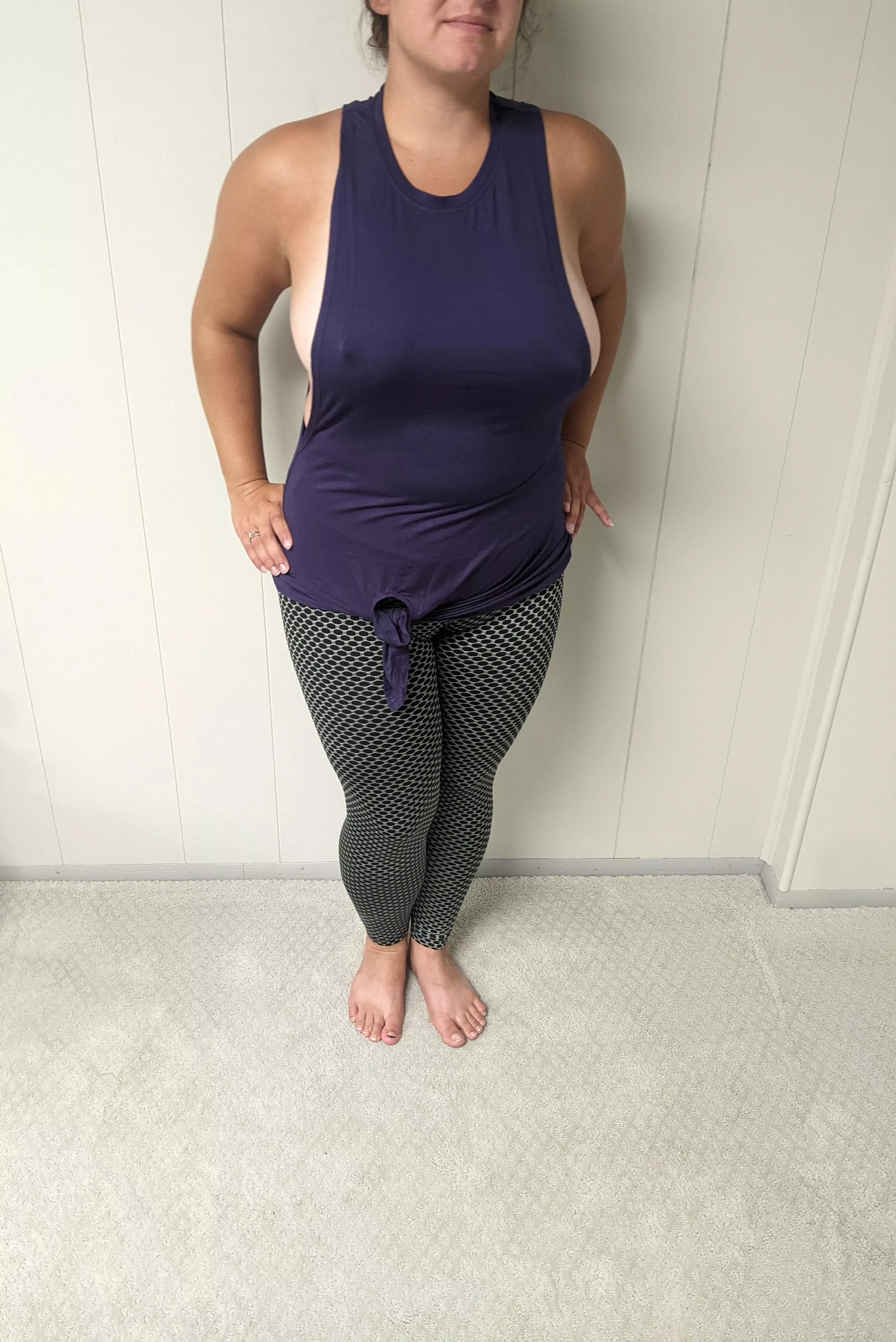 Hope my new workout gear doesn't distract you! [F] posted by Academic_Gap1822