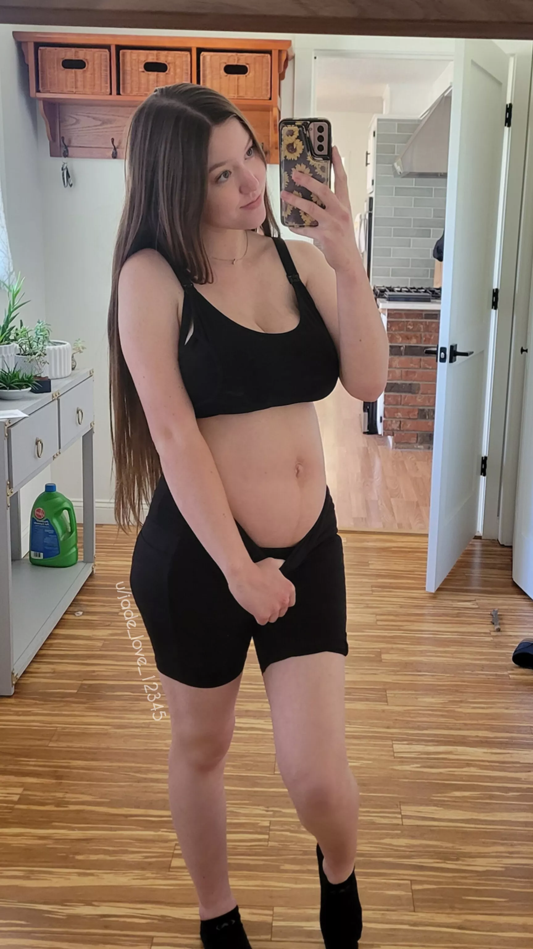 I just had a baby, but I still want to look sexy! Do you like my outfit? posted by jade_love_12345