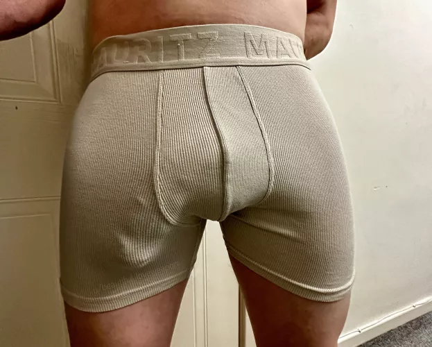 It’s natural to look by beautiful_loveweapon