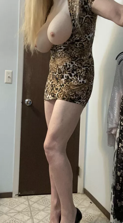 Love a short tight dress by sissykrissy64