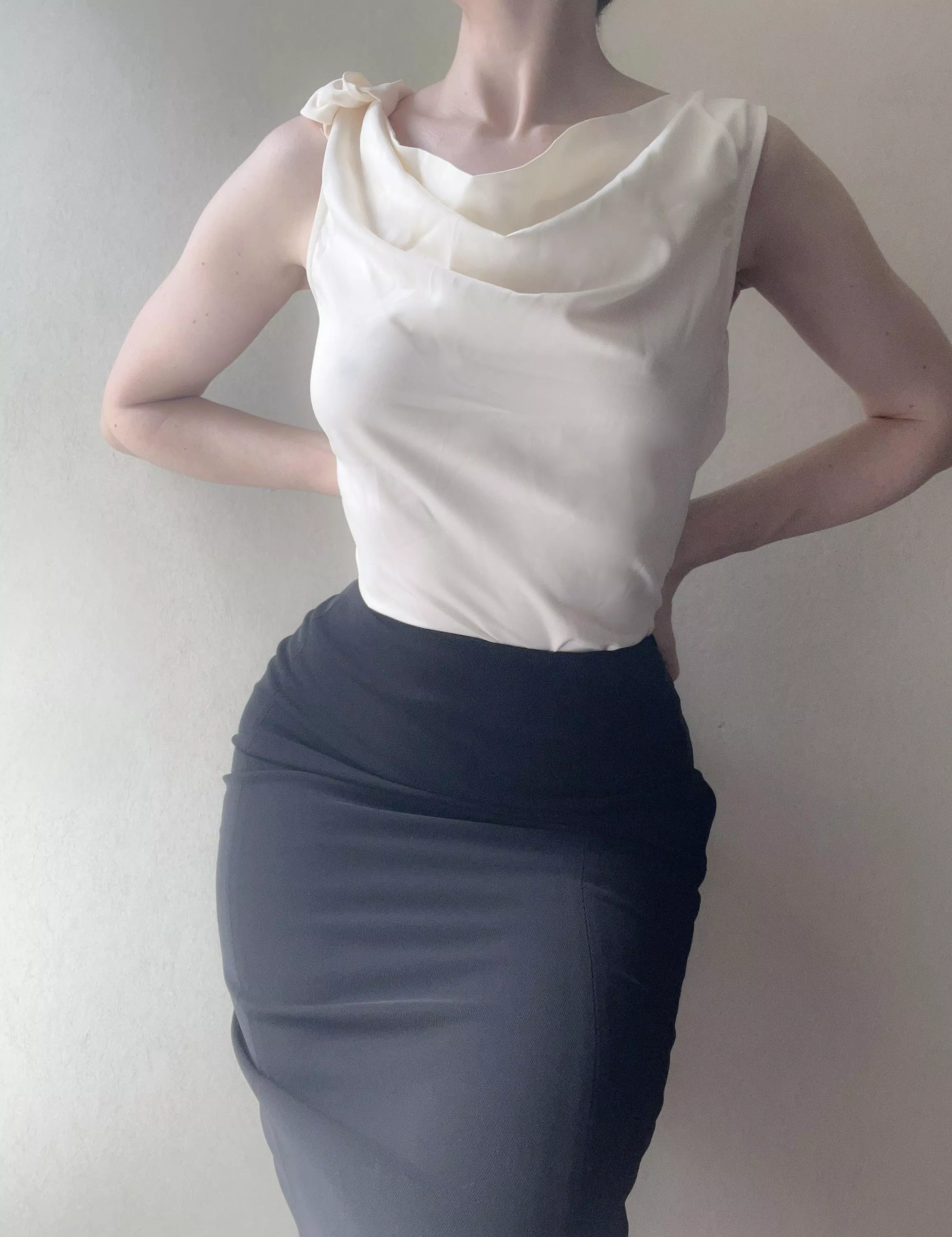 Ready to work late for you, sir. posted by _Elaena_