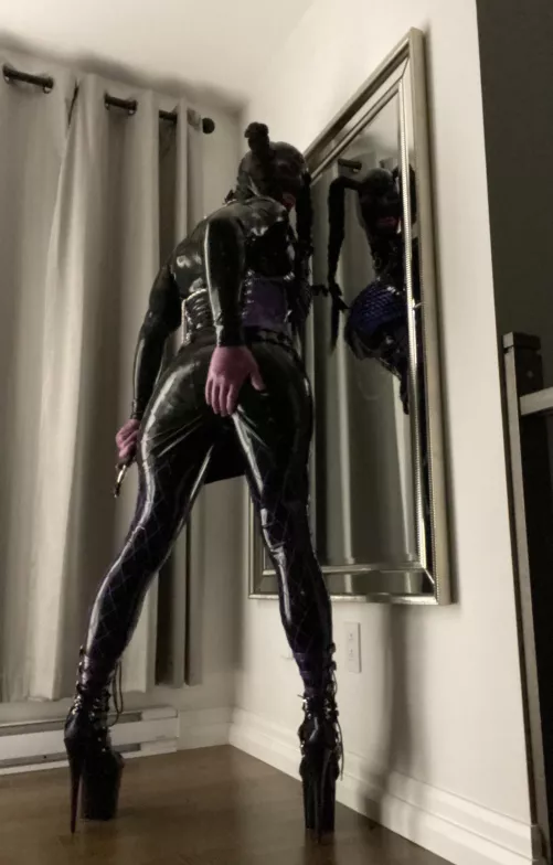 Rubber sissy slut completely rubberized and mind fucked ! by latex_cinderella
