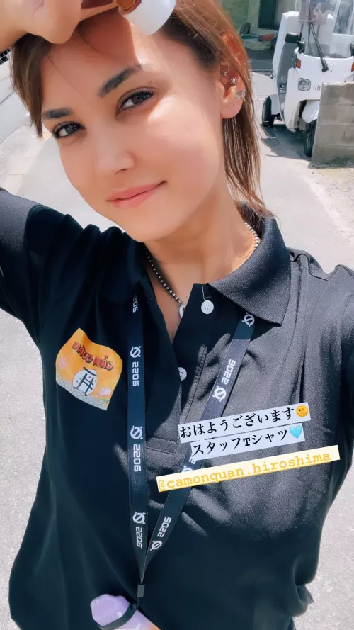 Selfie 🥰 by PointGradient