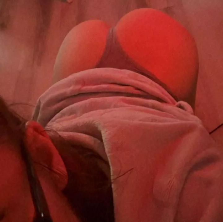 Touch me while my parents are not at home posted by Wonderful-Record-845