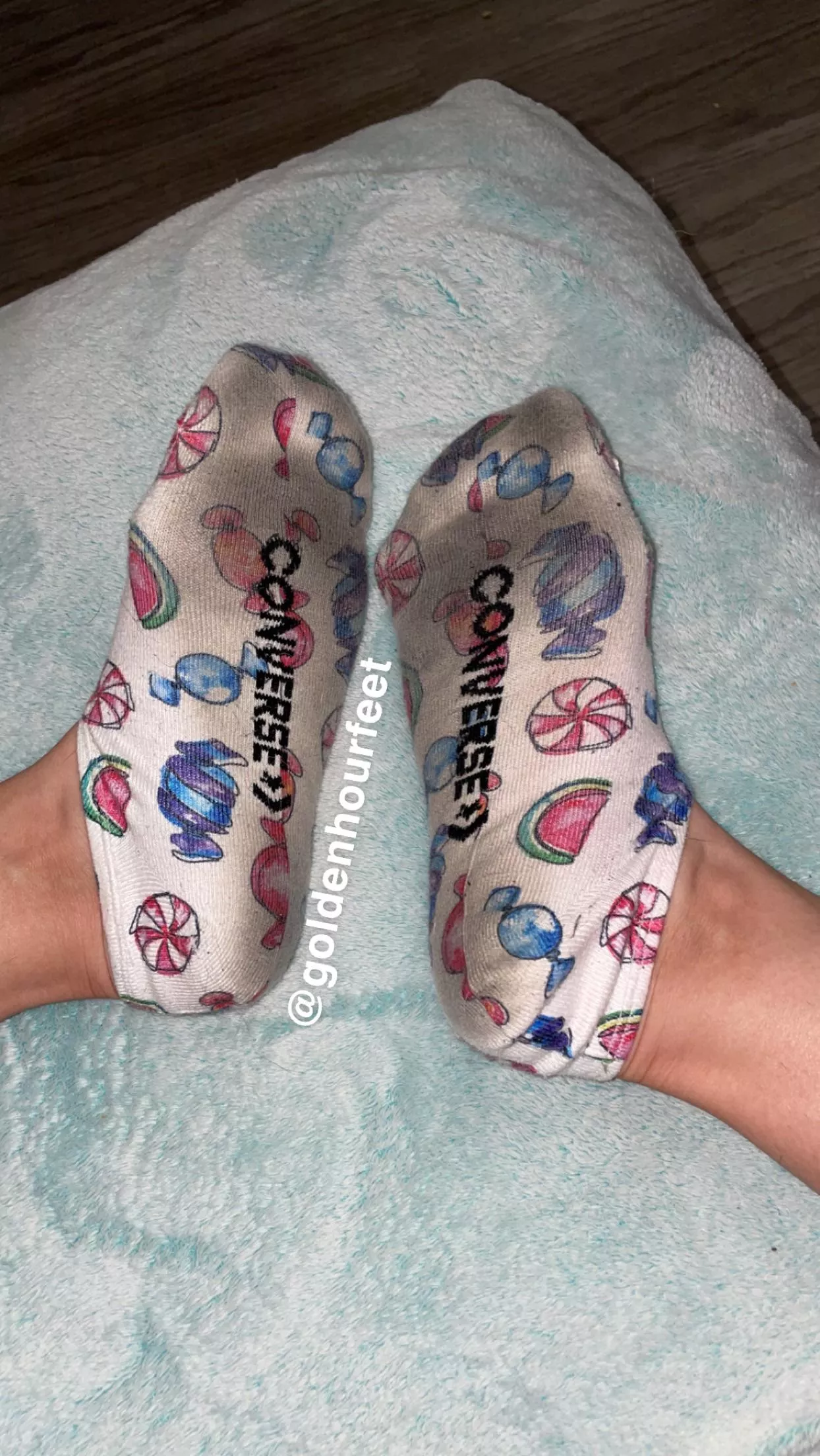 White socks show alll the sweat & stink🥵 [selling] posted by goldenhourfeet
