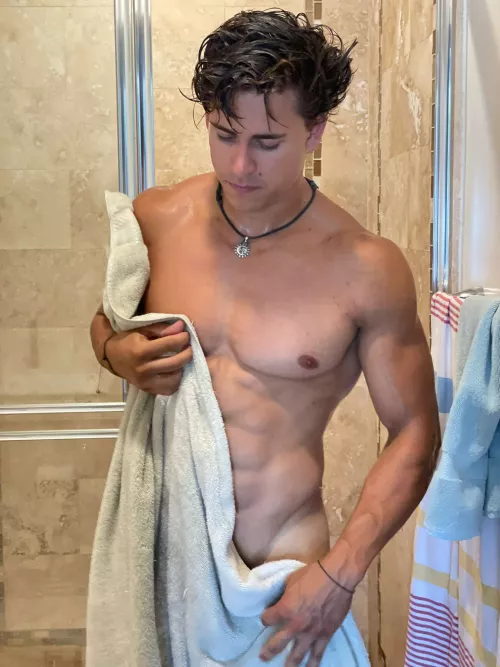 Who likes boys from LA? by Few_District_2871