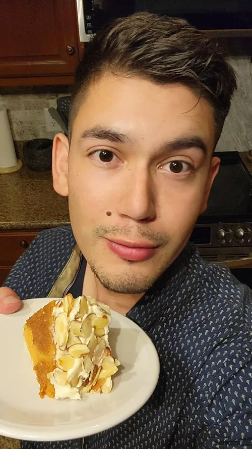 Who wants cake? 🍰 by ikhouvansinaasappels