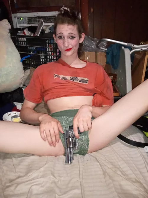 You've heard of Annie Oakley now get ready for tranny Annie (my name's Nikki but hey I had to make it rhyme lol) by Interesting_Meat_843