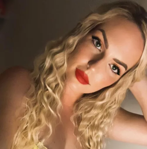 32f enjoying the last month of summer! by OliviaAnne1990