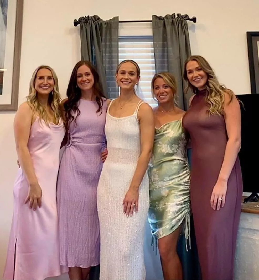 Bride and friends posted by bwc_bull2121