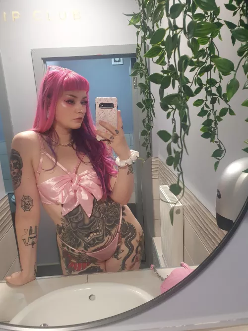 Come on Barbie let's go party 🤭 by lotsoflovemimi