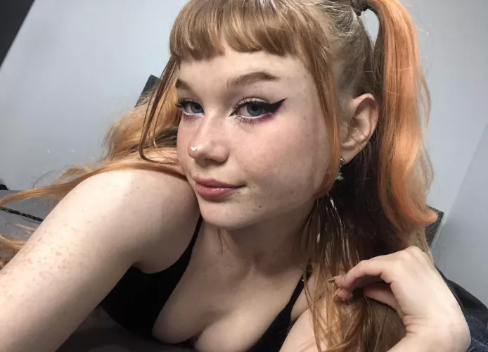 embracing my freckles by pocketpixxie