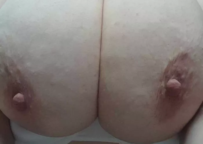 [F] Giving The girls some SUN on this Amazing Melbourne day 😜 by _dangerously__sexy