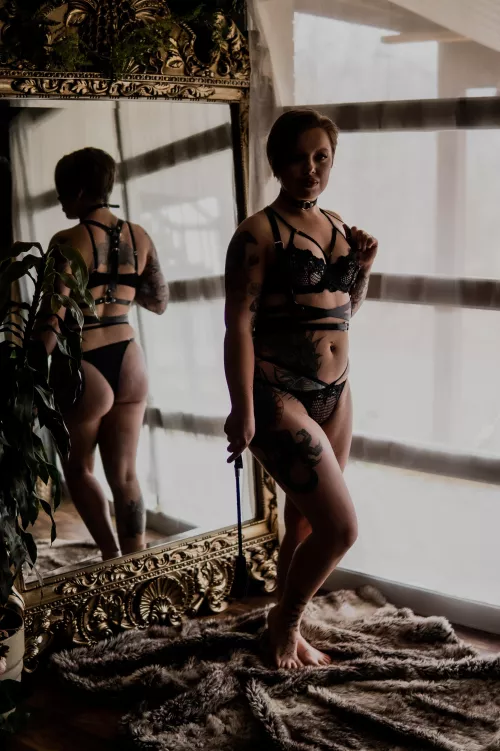 Get on your knees. by briicherri