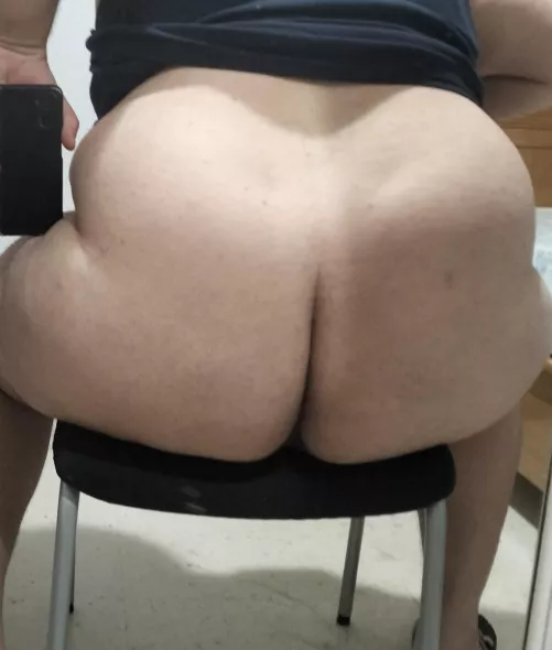 horny white slut dms always open by whiteboi-slut