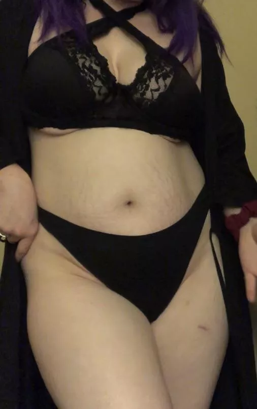 I love this fit posted by RosieMiddleMist4