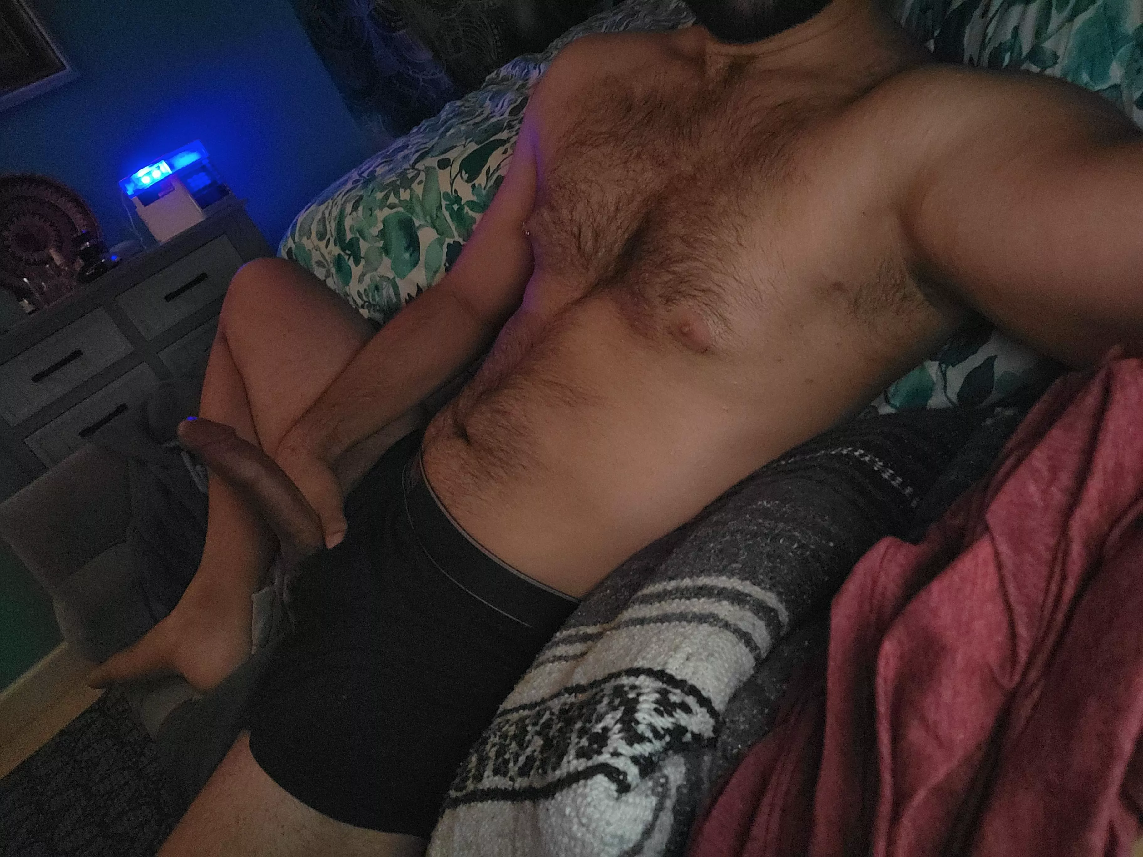 Just chillin 😌 posted by senseisenpai1